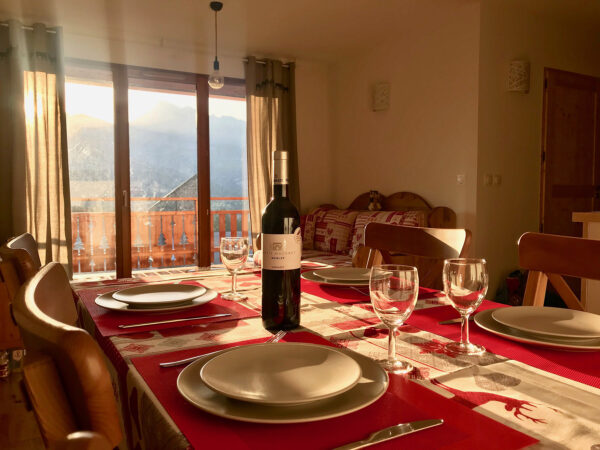 Loue appartement à La Joue du Loup hautes alpes, station ski Superdévoluy, idéal pour vos vacances en montagne été comme hiver