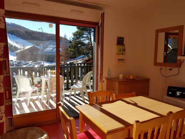 Loue appartement à La Joue du Loup hautes alpes, station ski Superdévoluy, idéal pour vos vacances en montagne été comme hiver