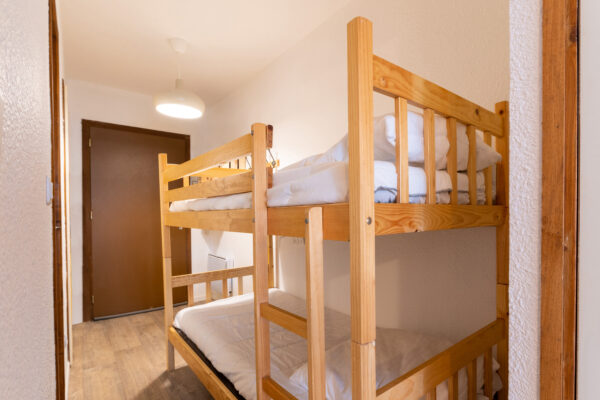 Loue appartement à La Joue du Loup hautes alpes, station ski Superdévoluy, idéal pour vos vacances en montagne été comme hiver