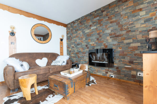 Loue appartement à la Joue du Loup, station de ski dans les hautes alpes, proche de Superdévoluy. Idéal pour vos vacances en montagne l'été et hiver