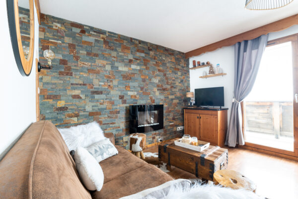 Loue appartement à la Joue du Loup, station de ski dans les hautes alpes, proche de Superdévoluy. Idéal pour vos vacances en montagne l'été et hiver