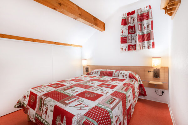 Loue appartement à la Joue du Loup, station de ski dans les hautes alpes, proche de Superdévoluy. Idéal pour vos vacances en montagne l'été et hiver