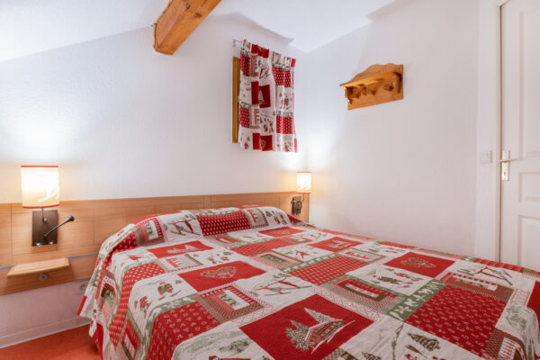 Loue appartement à la Joue du Loup, station de ski dans les hautes alpes, proche de Superdévoluy. Idéal pour vos vacances en montagne l'été et hiver