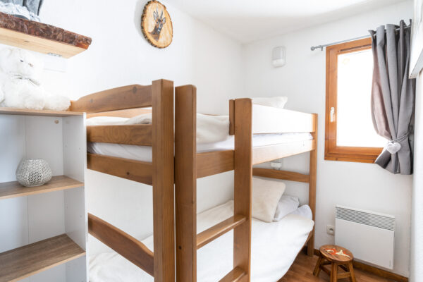 Loue appartement à la Joue du Loup, station de ski dans les hautes alpes, proche de Superdévoluy. Idéal pour vos vacances en montagne l'été et hiver