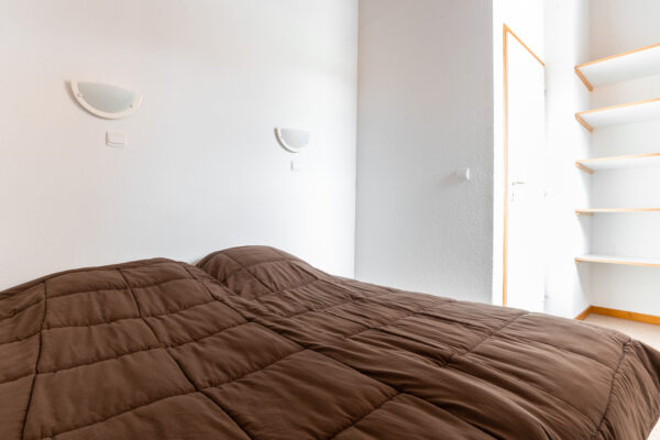 loue appartement à la Joue du Loup, station de ski dans les hautes alpes, même domaine de ski que Superdévoluy, idéal pour vos vacances en montagne été comme hiver