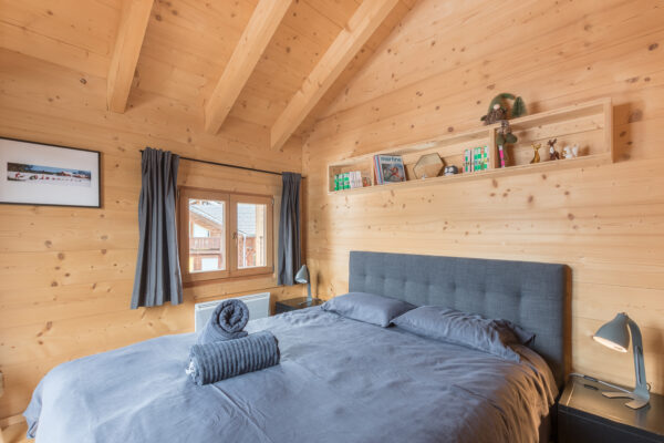 loue chalet à la Joue du Loup, station de ski dans les hautes alpes, même domaine de ski que Superdévoluy, idéal pour vos vacances en montagne été comme hiver