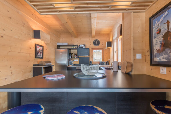 loue chalet à la Joue du Loup, station de ski dans les hautes alpes, même domaine de ski que Superdévoluy, idéal pour vos vacances en montagne été comme hiver