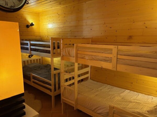 loue chalet à la Joue du Loup, station de ski dans les hautes alpes, même domaine de ski que Superdévoluy, idéal pour vos vacances en montagne été comme hiver