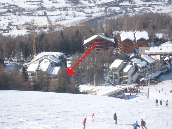 loue appartement à la Joue du Loup, station de ski dans les hautes alpes, même domaine de ski que Superdévoluy, idéal pour vos vacances en montagne été comme hiver