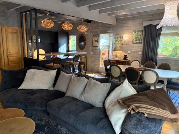 loue chalet à la Joue du Loup, station de ski dans les hautes alpes, même domaine de ski que Superdévoluy, idéal pour vos vacances en montagne été comme hiver