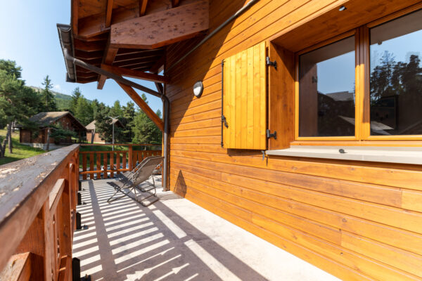 loue appartement à la Joue du Loup, station de ski dans les hautes alpes, même domaine de ski que Superdévoluy, idéal pour vos vacances en montagne été comme hiver
