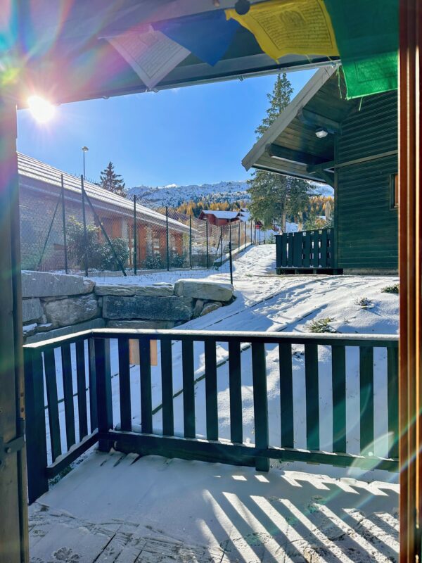 loue appartement à la Joue du Loup, station de ski dans les hautes alpes, même domaine de ski que Superdévoluy, idéal pour vos vacances en montagne été comme hiver