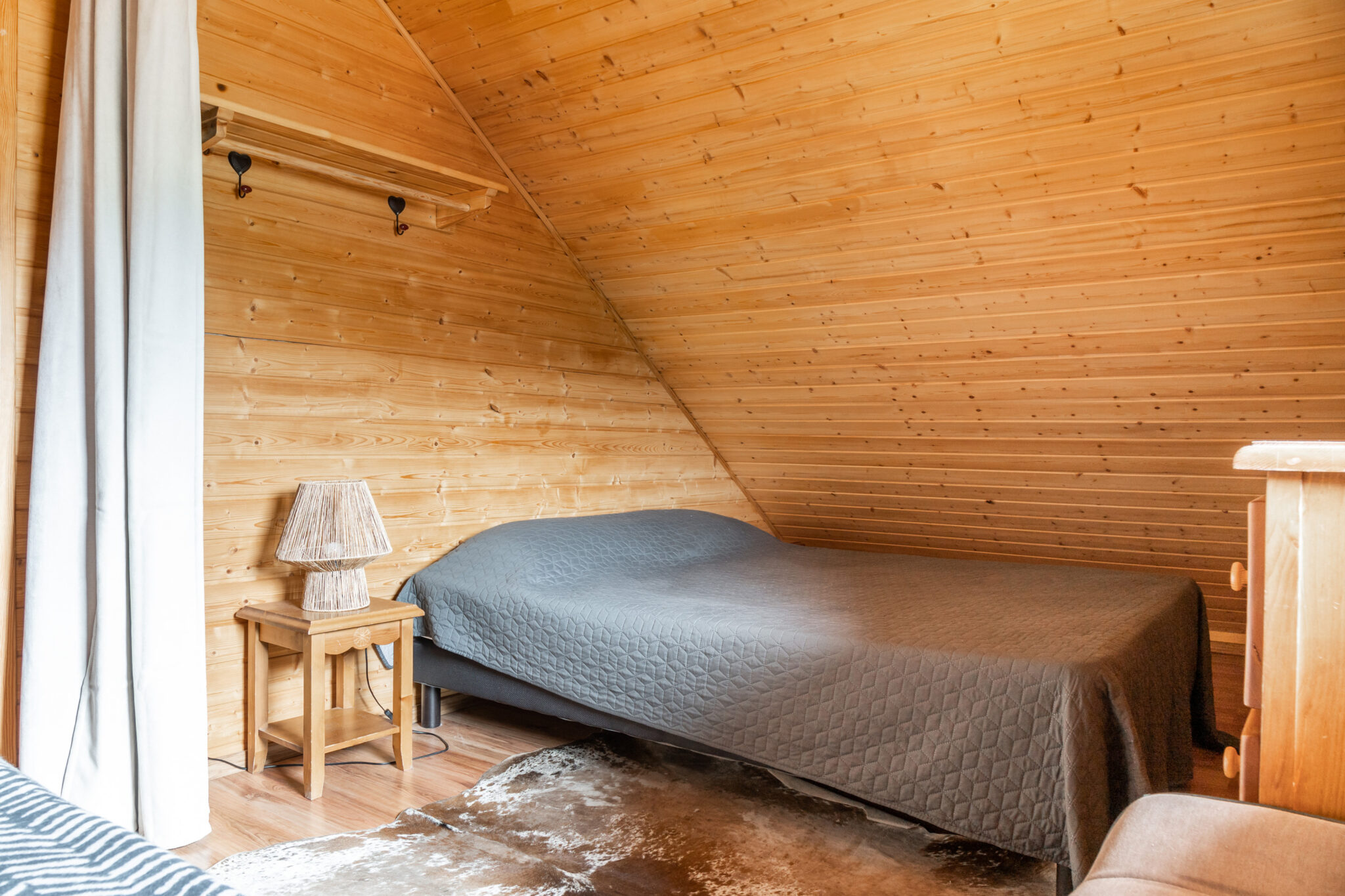 loue chalet dans résidence avec piscine à la Joue du Loup, station de ski dans les hautes alpes, même domaine de ski que Superdévoluy, idéal pour vos vacances en montagne été comme hiver