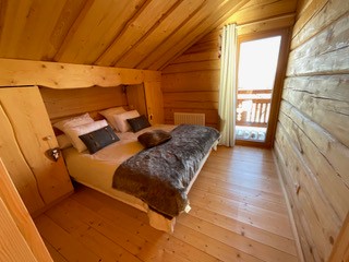 loue chalet dans résidence avec piscine à la Joue du Loup, station de ski dans les hautes alpes, même domaine de ski que Superdévoluy, idéal pour vos vacances en montagne été comme hiver