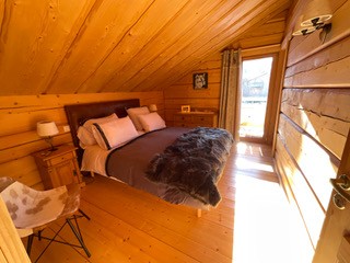 loue chalet dans résidence avec piscine à la Joue du Loup, station de ski dans les hautes alpes, même domaine de ski que Superdévoluy, idéal pour vos vacances en montagne été comme hiver