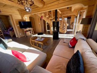 loue chalet dans résidence avec piscine à la Joue du Loup, station de ski dans les hautes alpes, même domaine de ski que Superdévoluy, idéal pour vos vacances en montagne été comme hiver