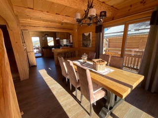 loue chalet dans résidence avec piscine à la Joue du Loup, station de ski dans les hautes alpes, même domaine de ski que Superdévoluy, idéal pour vos vacances en montagne été comme hiver